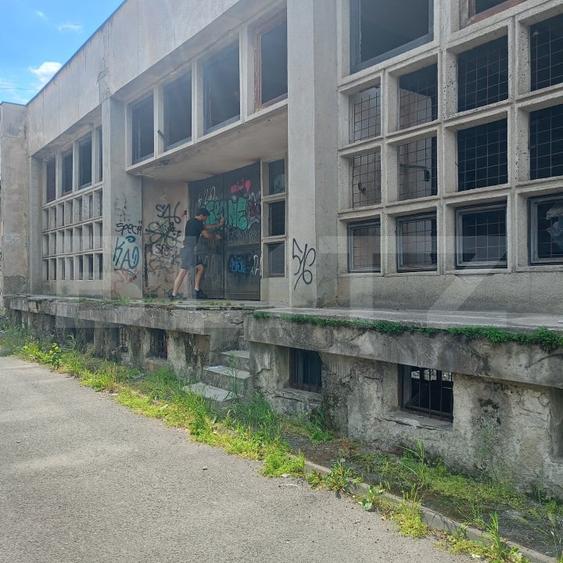 Spațiu comercial, de 528 mp, în Tudor