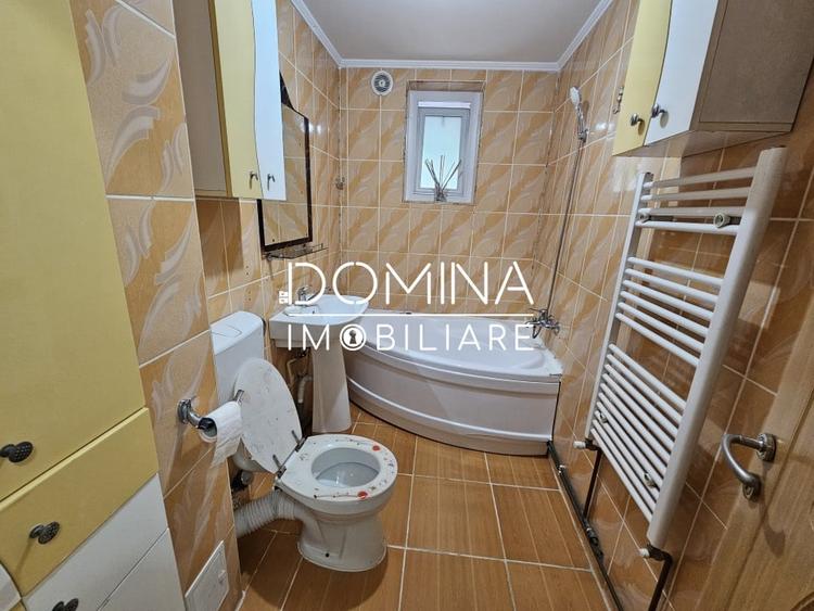 Apartament cu 3 camere decomandat în 1 Mai