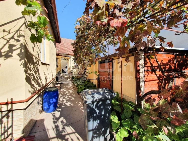 Casă individuală cu 3 camere cu Canalizare în Semicentral