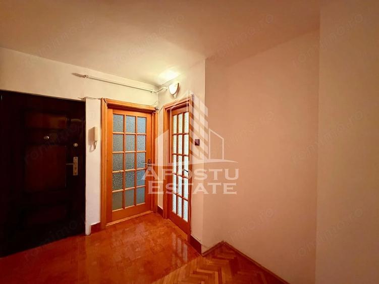 Apartament cu 2 camere decomandat în Lipovei
