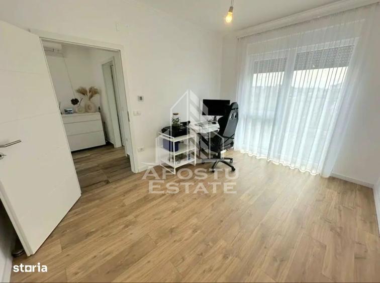 Casă cu 4 camere cu Teren 333 Mp în Dumbrăvița