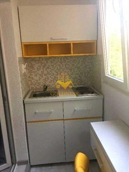 Garsonieră semidecomandată, mobilată în Mărăști