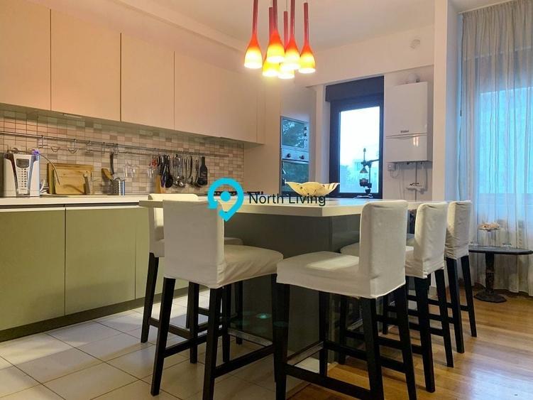 Apartament cu 3 camere semidecomandat, mobilat în Nord-Est