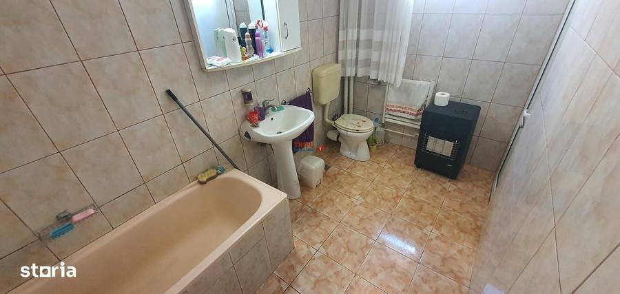 Casa cu etaj,S+P+E 791mp teren Zona Schit - 14