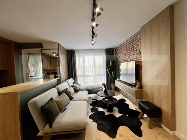 Apartament cu 2 camere semidecomandat, mobilat în Florești — fotografia 1