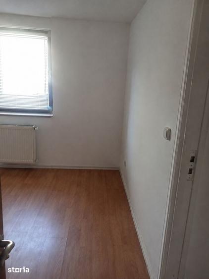 Casă cu 4 camere cu Teren 1100 Mp în Ceuaș