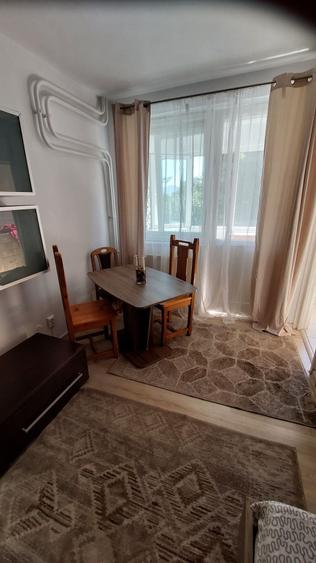 Garsonieră semidecomandată în Drumul Carului