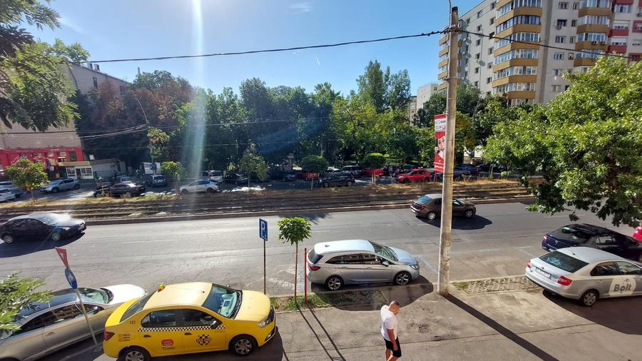 Garsonieră decomandată în Rahova