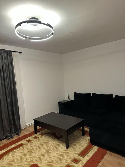 Apartament cu 2 camere decomandat în Exterior Vest
