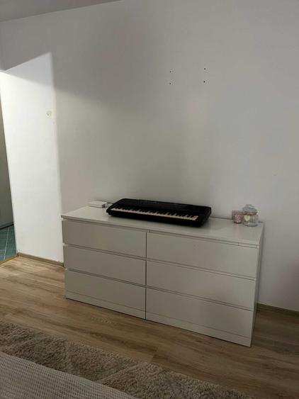 Garsonieră decomandată în Livezeni