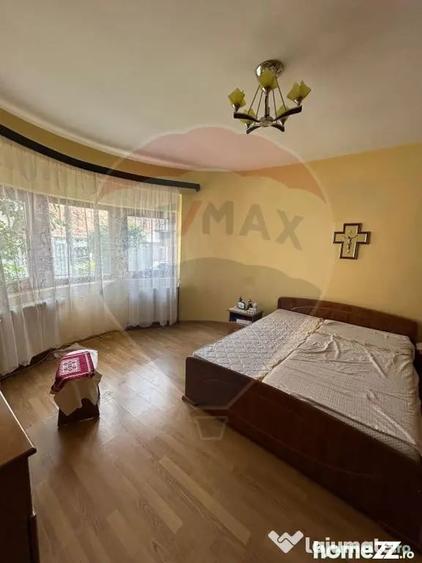 Casă cu 2 camere cu Teren 154 Mp în Central