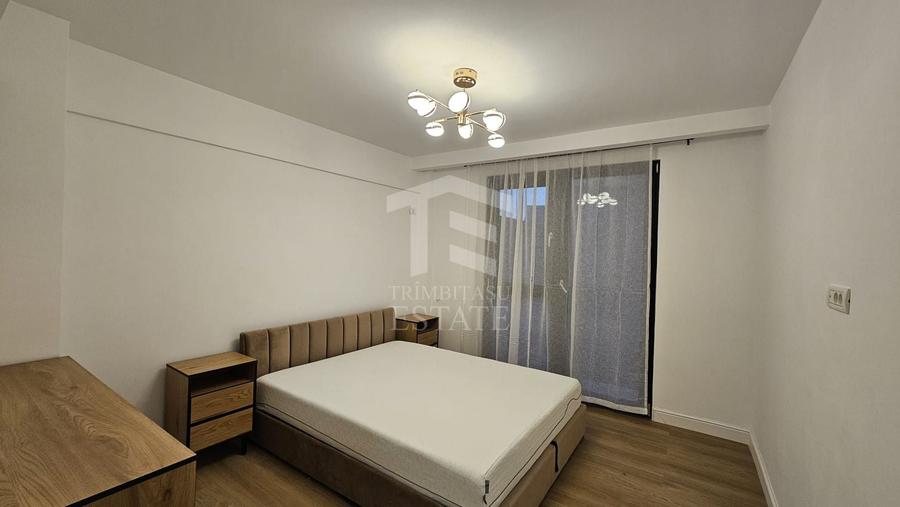 Apartament cu 3 camere semidecomandat, mobilat în Ultracentral