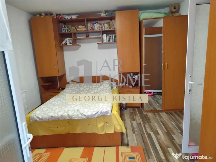 Casă cu 3 camere cu Teren 1364 Mp în Central