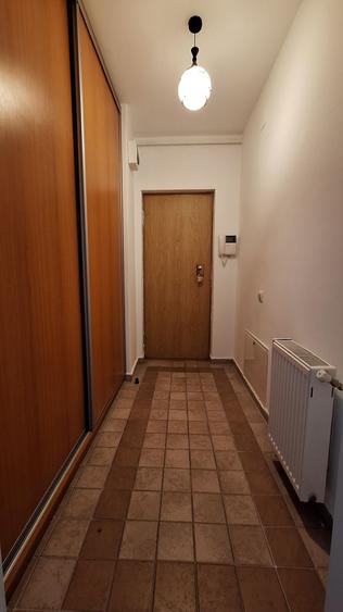 Apartament cu 2 camere semidecomandat în Subcetate