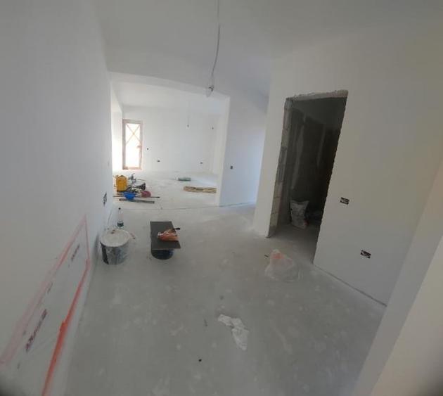 Casă cu 3 camere cu Teren 320 Mp în Vârteju
