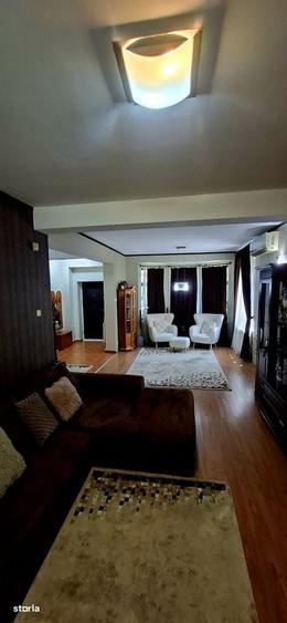 Casă cu 4 camere în Trivale