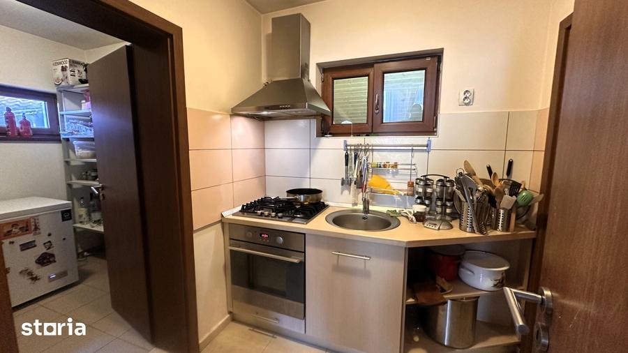 Casă cu 5 camere cu Teren 950 Mp în Șelimbăr