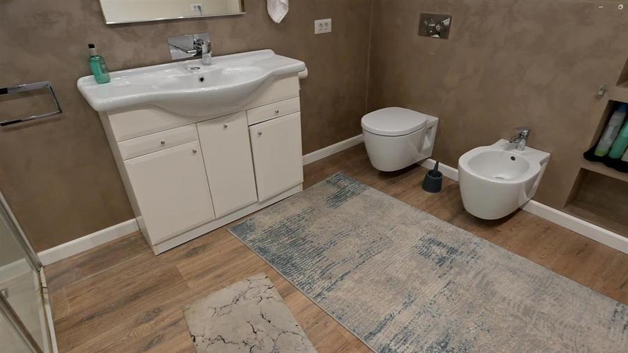 Casă individuală cu 4 camere cu Canalizare în Burdujeni