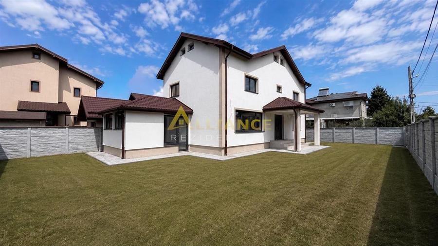 Casă individuală cu 5 camere cu Teren 530 Mp în Berceni