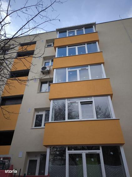 Apartament cu 2 camere semidecomandat, mobilat în Titan