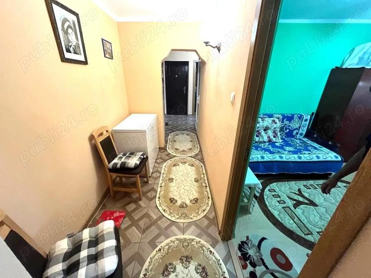 Apartament cu 3 camere decomandat în E3
