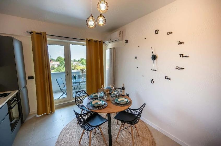 Apartament cu 2 camere decomandat în Exterior Vest