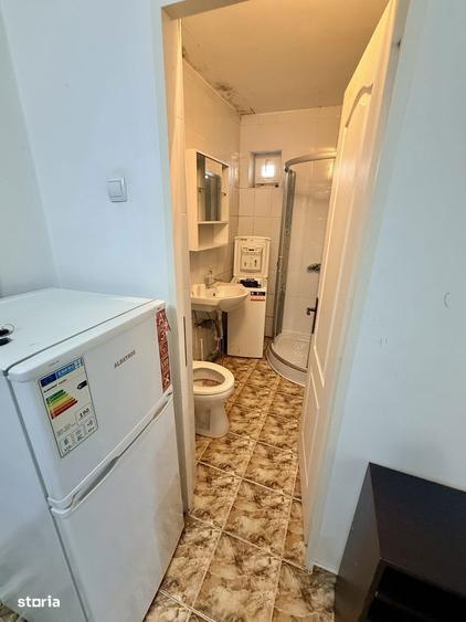 Apartament cu 2 camere semidecomandat, mobilat în Central