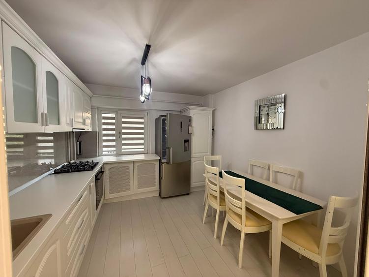 Apartament cu 3 camere în Central