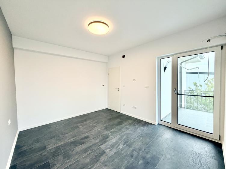 Duplex cu 4 camere cu Canalizare în Moșnița Nouă