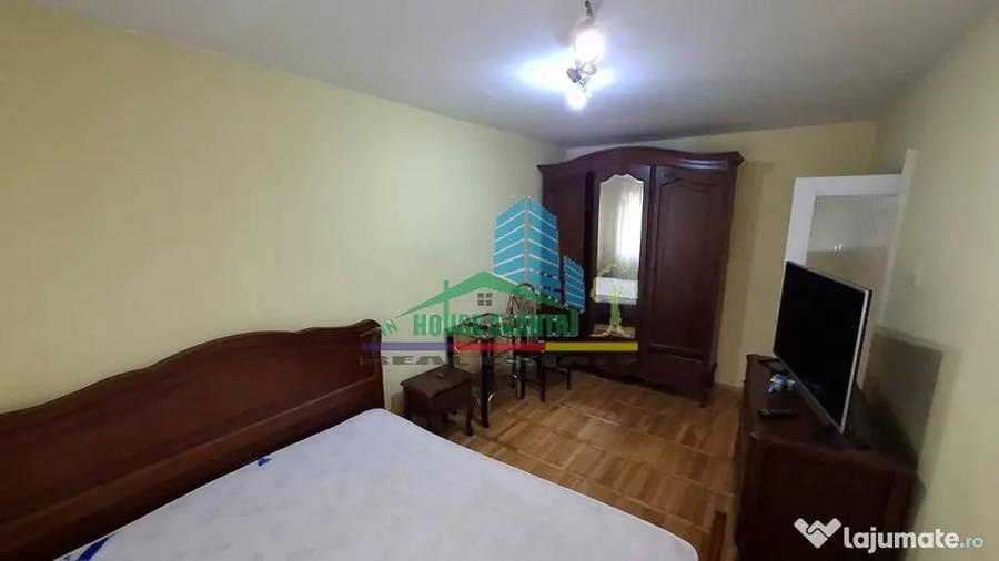 Apartament cu 4 camere decomandat în Central
