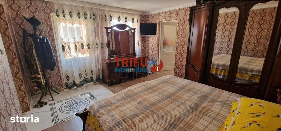 Casă cu 5 camere cu Teren 295 Mp în Micești