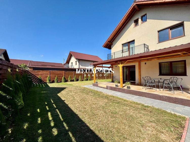 Casă individuală cu 4 camere cu Canalizare în Tărlungeni