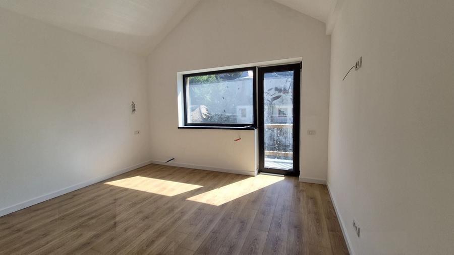 Apartament cu 2 camere 59,40 mp + 30 mp pod - Busteni - comision 0% - 3