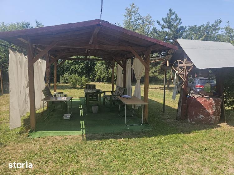 Casă cu Teren 1000 Mp în Stâlpeni