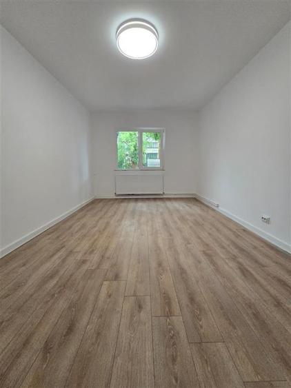 Vanzare apartament 3 camere decomandat 2 bai - renovat complet - 2