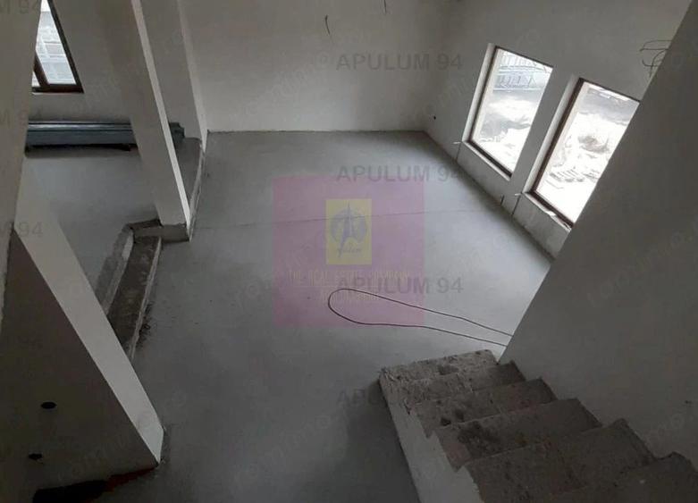 Casă cu Teren 433 Mp în 1 Decembrie