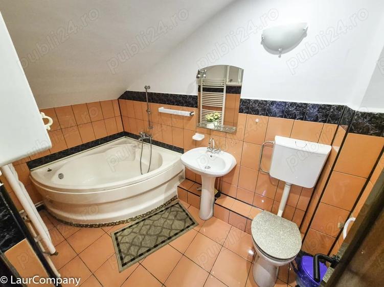 Casă cu 6 camere cu Teren 585 Mp în Geamăna
