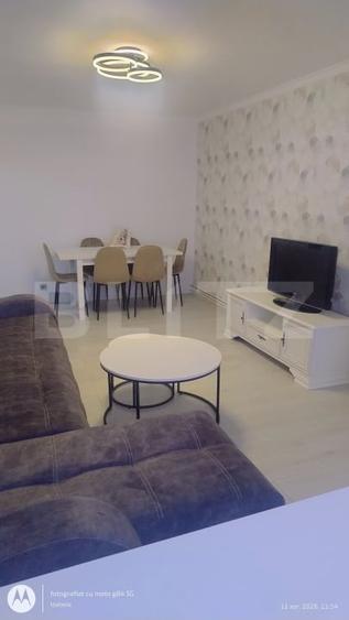 Apartament cu 3 camere decomandat, mobilat în Central