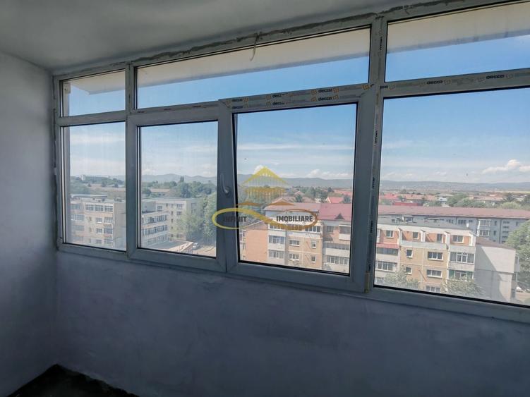 Apartament cu 2 camere decomandat în Narcisa