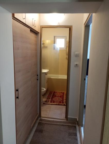 Apartament cu 3 camere decomandat în Petru Rareș