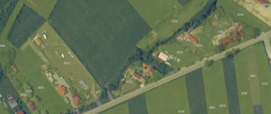 Teren de 829 mp, în Central