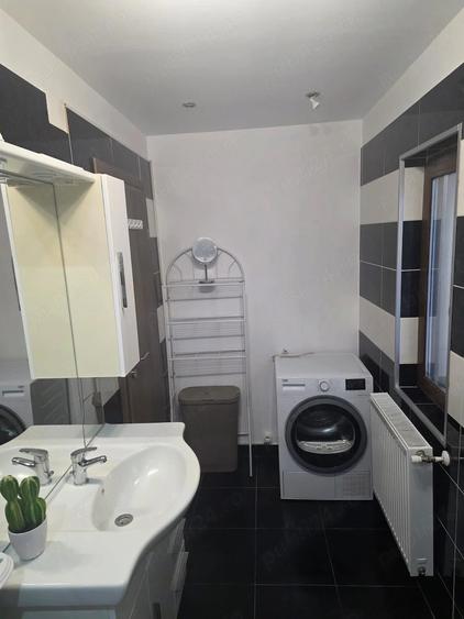 Apartament cu 3 camere decomandat în Giroc