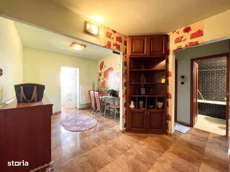 Apartament cu 2 camere decomandat în Girocului