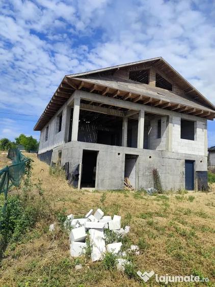 Teren cu casa la rosu - 6