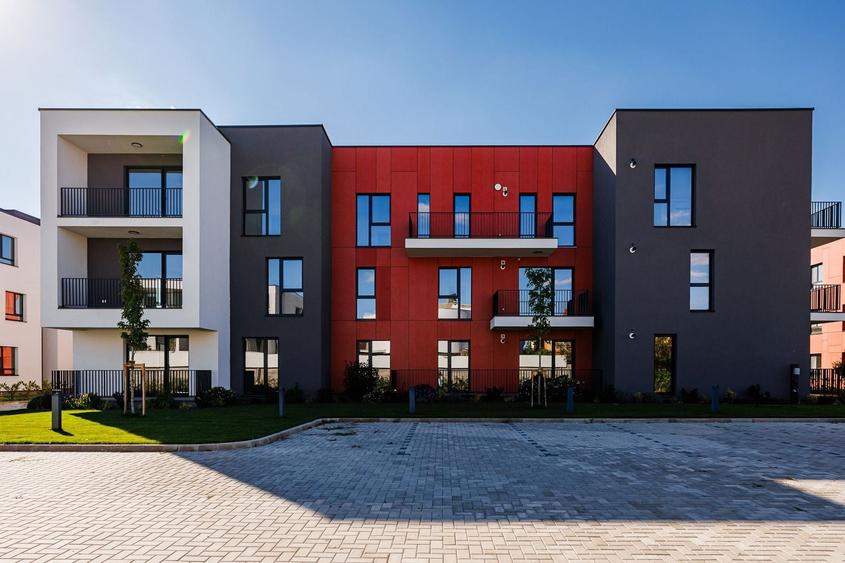 Apartament cu 3 camere decomandat în Braytim