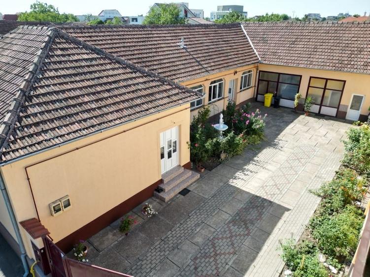 Casă cu 4 camere în Micălaca