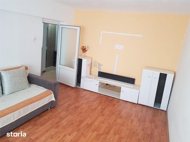 Apartament cu 2 camere decomandat în Radu Negru