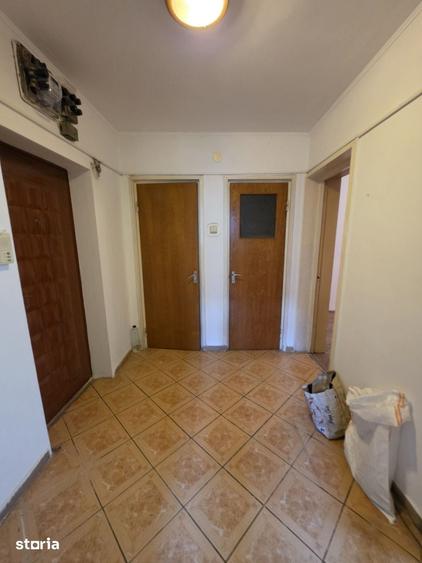 Apartament cu 4 camere în Titan
