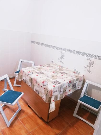 Persoana fizica,  Cameră disponibilă, într-un apartament , zona Dacia. Doar pent - 2