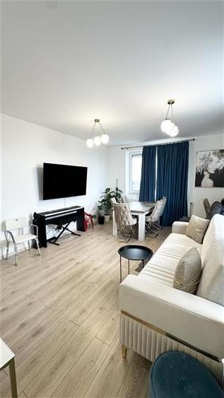 Apartament cu 2 camere decomandat, mobilat în